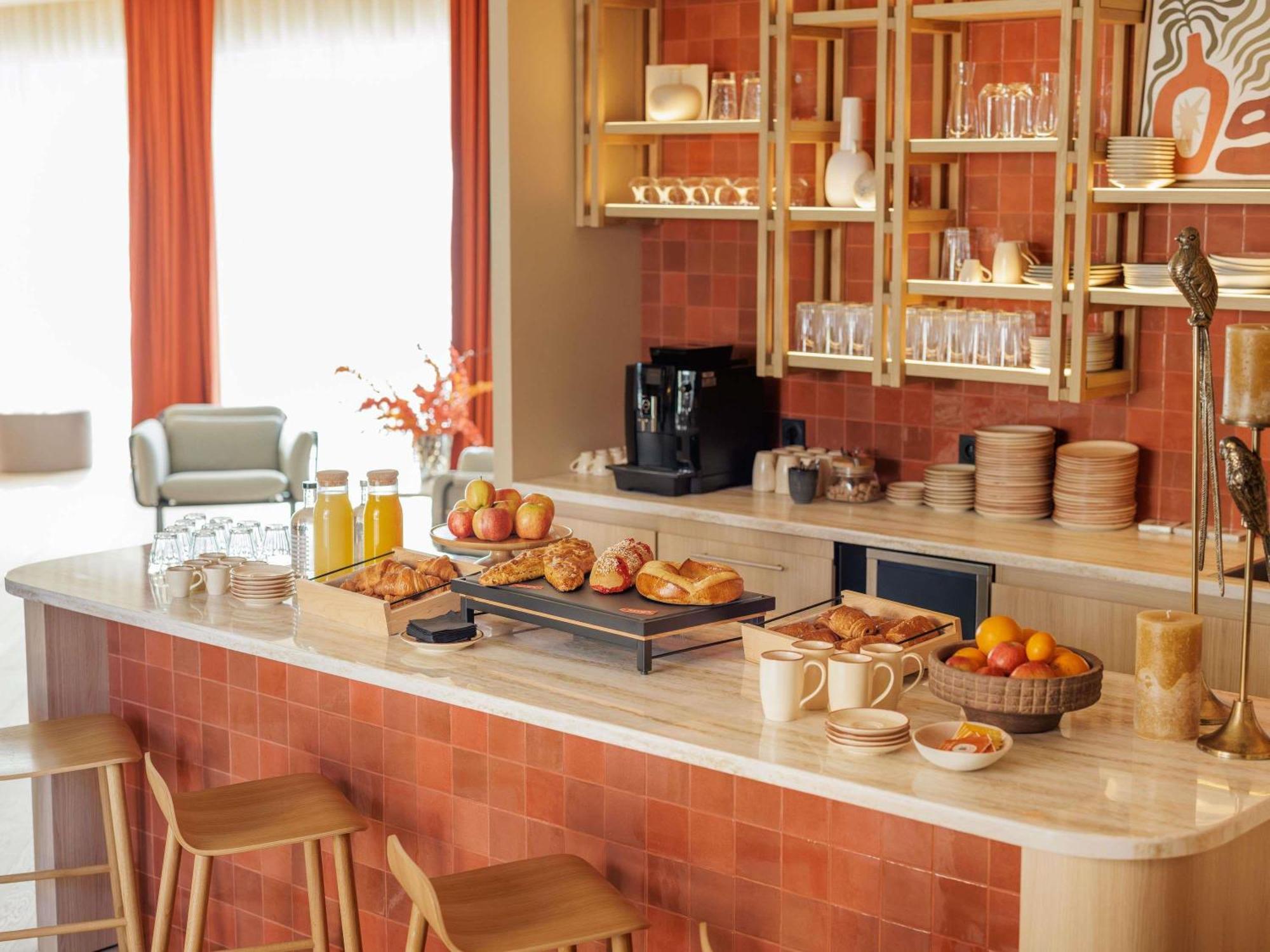 Mercure Valence Valence  Bagian luar foto
